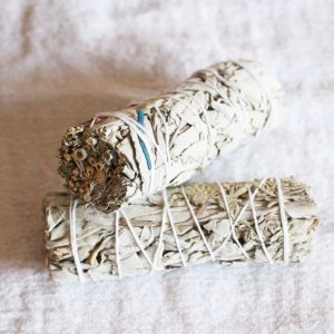 sauge blanche et sauge bleue smudge