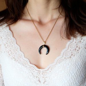 collier lune agate noire lithotherapie